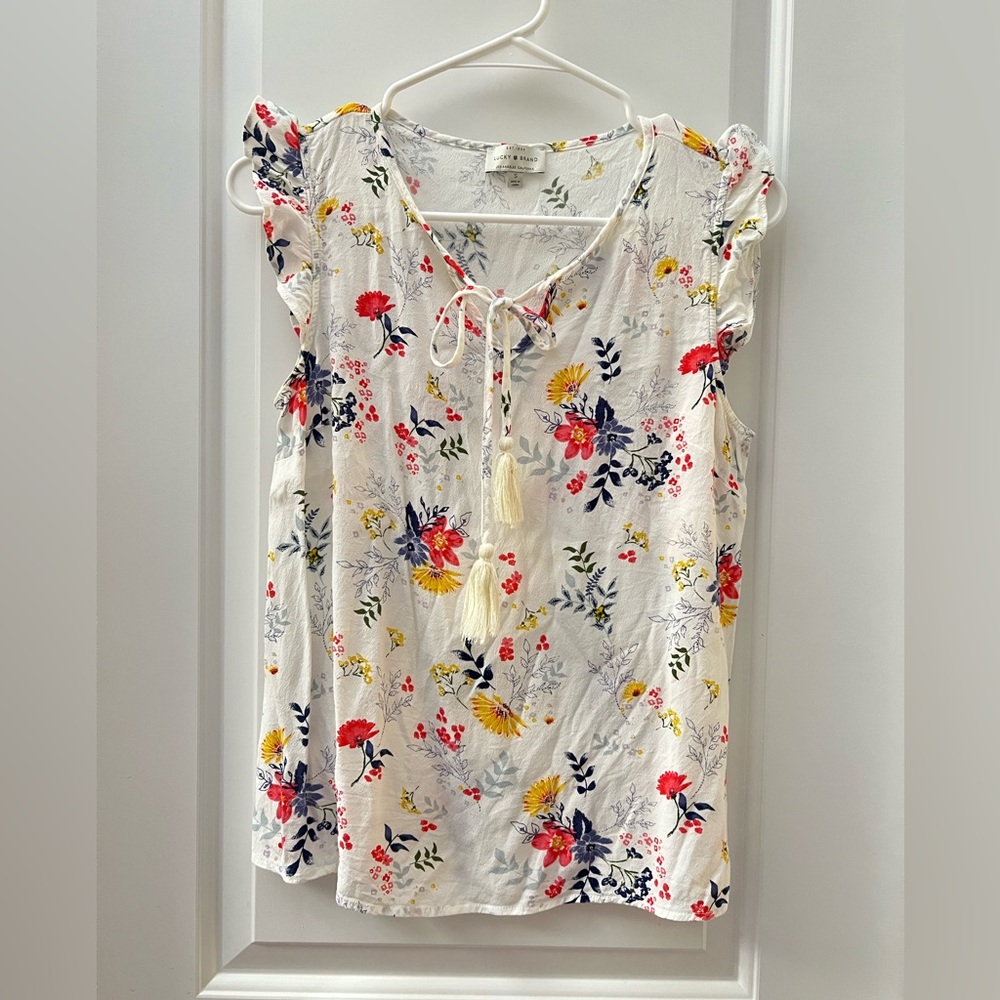LUCKY BRAND • Short sleeve floral blouse • Size Small